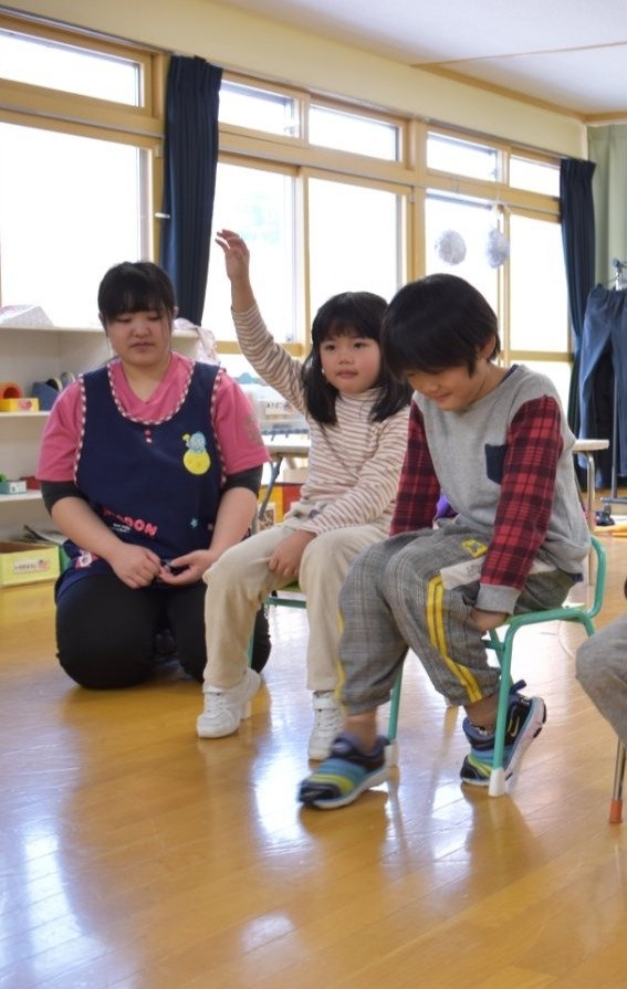 一番最初に手を挙げたのは年長児