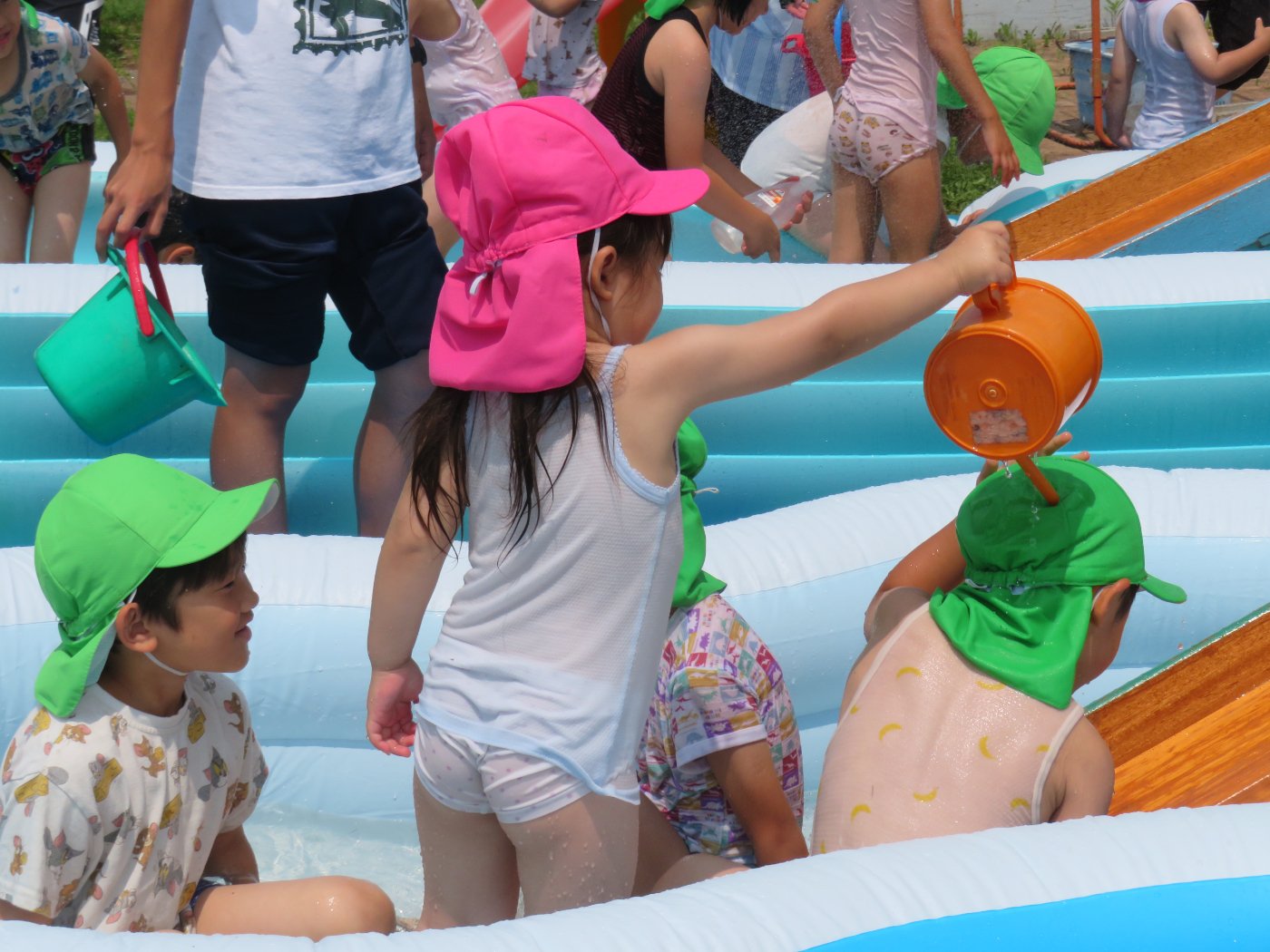 水遊び | 日々のできごと | 上西春別幼稚園 | 別海町立小・中学校